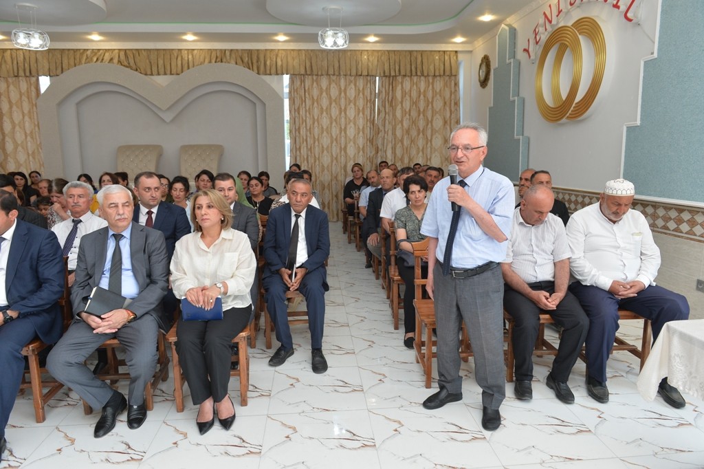 İcra başçısı kənd sakinlərinin problemlərini dinlədi - FOTOLAR