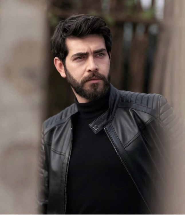 Məşhur aktyor "Eşref Rüya"da - FOTO