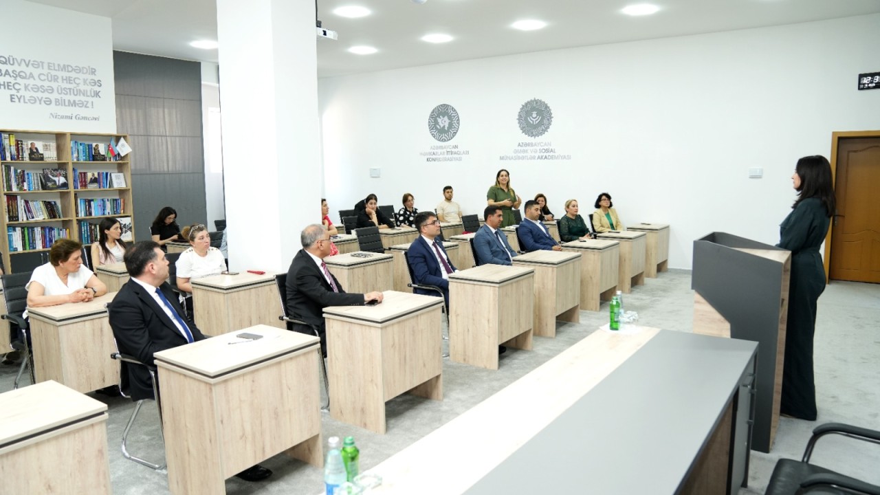 AƏSMA-da beynəlxalq imtahan mərkəzləri yaradılacaq - FOTOLAR