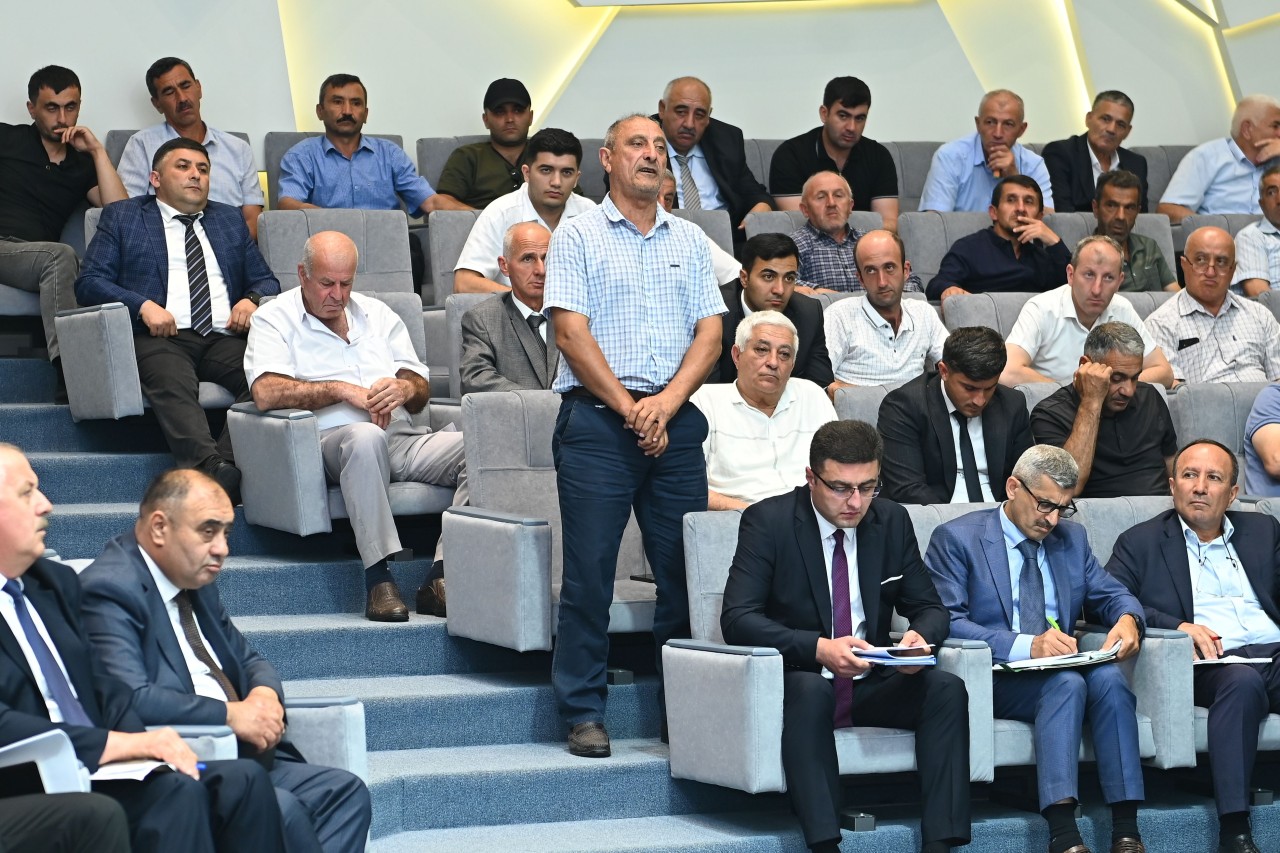 Şəkidə regional müşavirə keçirilib - FOTOLAR