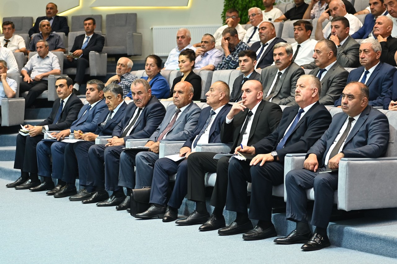 Şəkidə regional müşavirə keçirilib - FOTOLAR