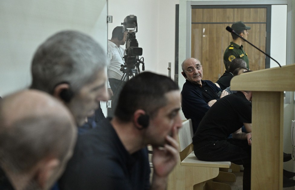 Silahları Ermənistan silahlı qüvvələrindən onların tərkib hissəsi kimi alırdıq - Levon Mnatsakanyan