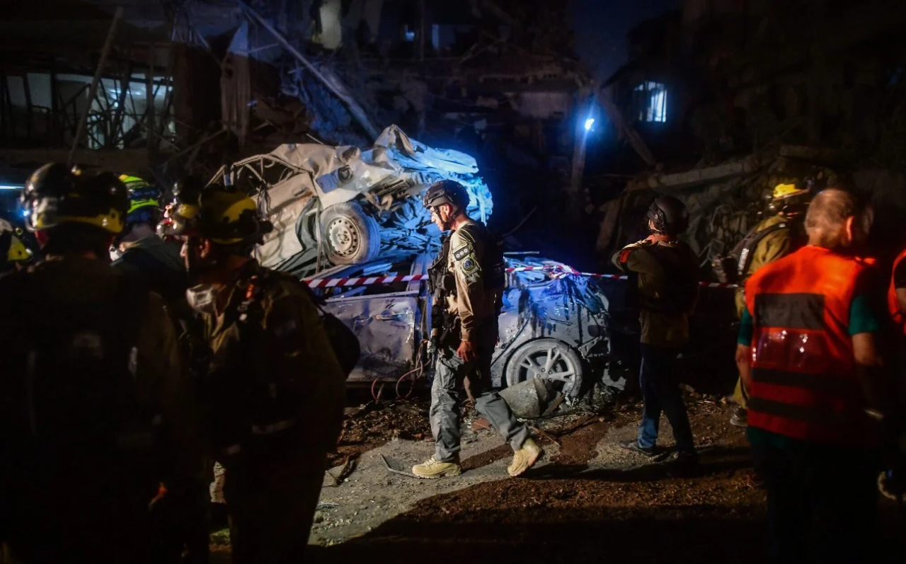 İranın raket hücumundan sonra Təl-Əviv - Fotolar