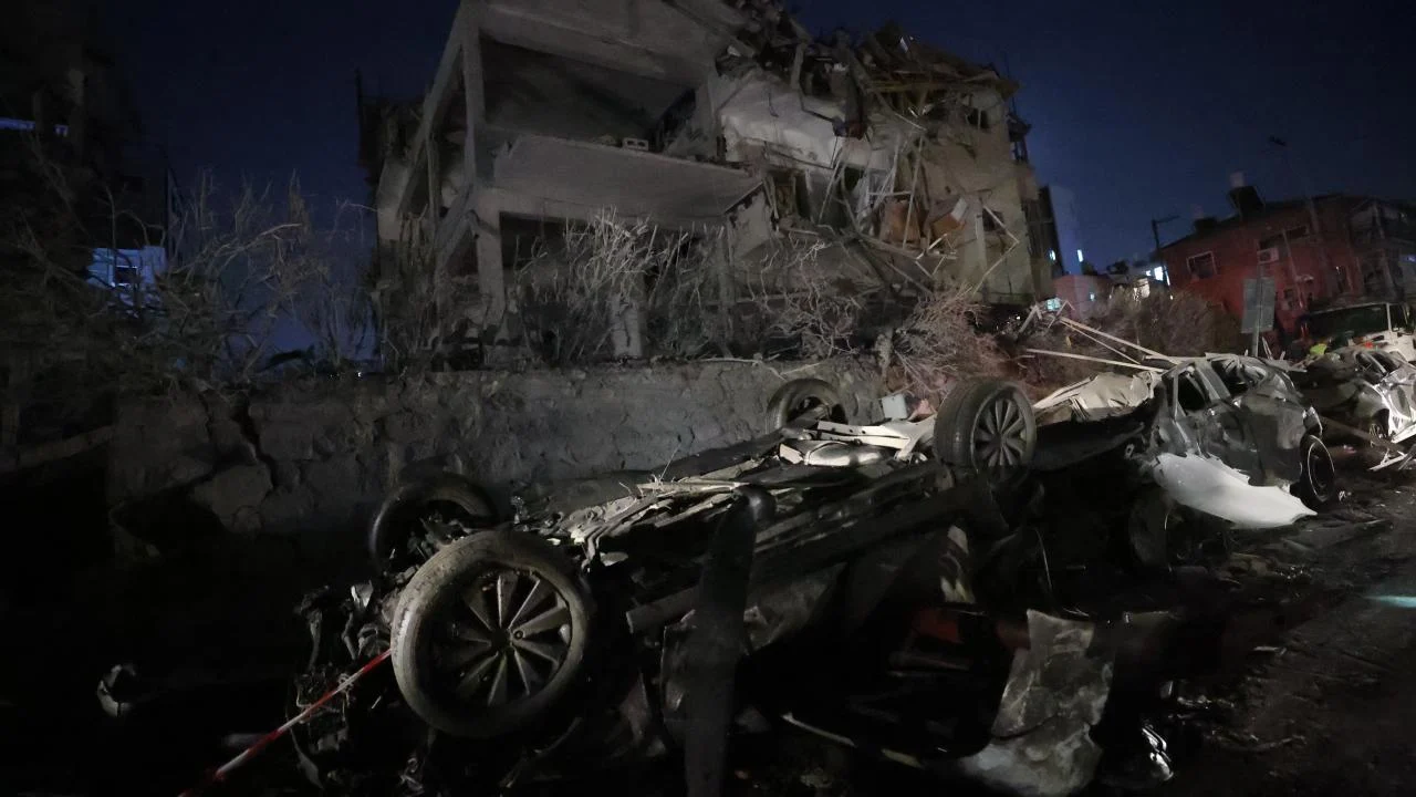 İranın raket hücumundan sonra Təl-Əviv - Fotolar