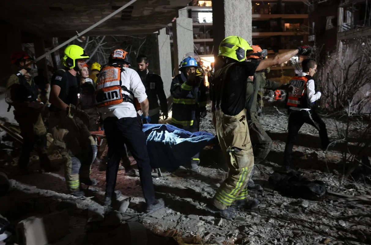 İranın raket hücumundan sonra Təl-Əviv - Fotolar