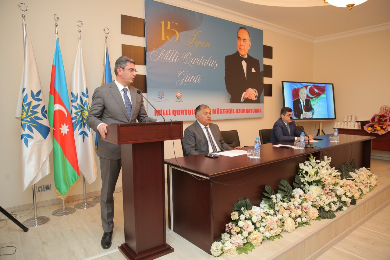 “Milli qurtuluşdan müstəqil Azərbaycana” mövzusunda konfrans - FOTOLAR