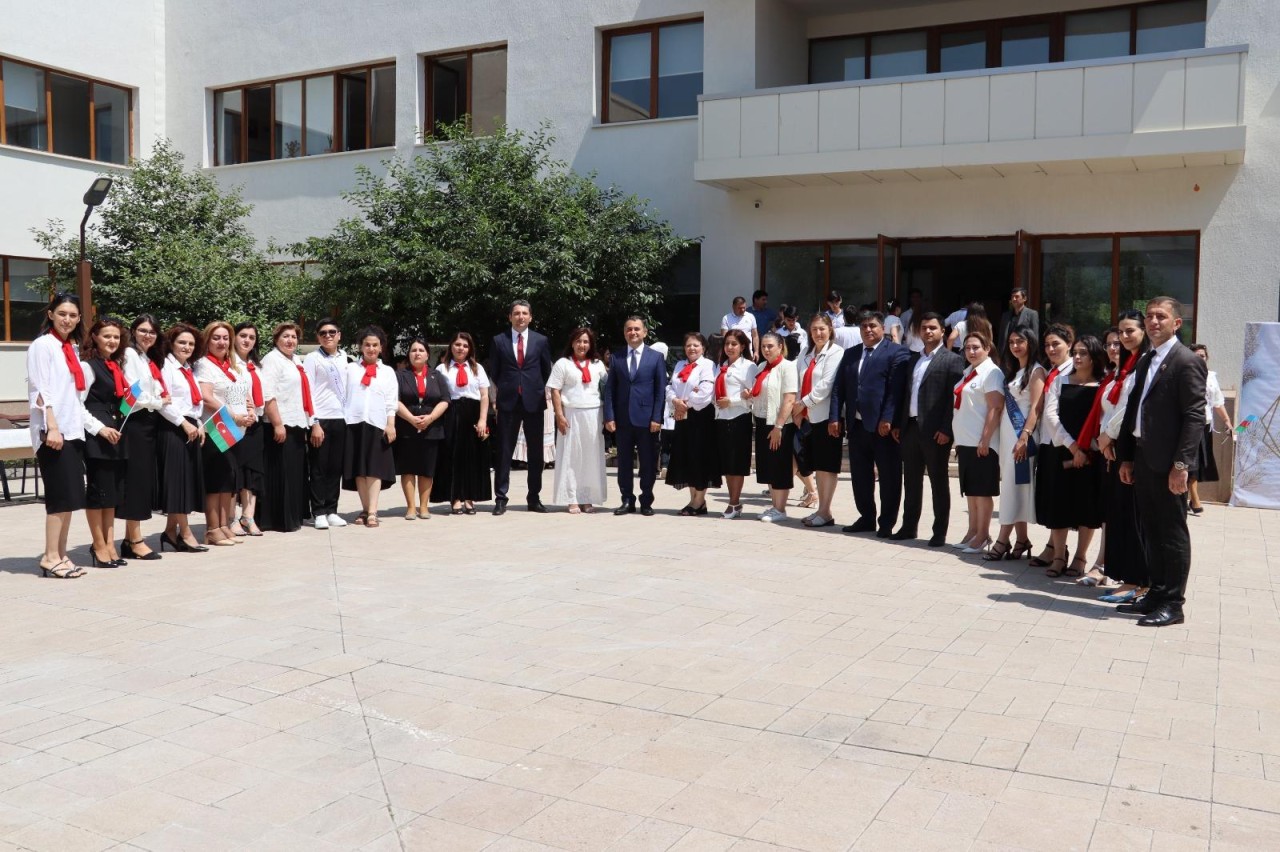 Xankəndidə 37 il əvvəl məzun olanlar üçün "Son zəng" - FOTOLAR