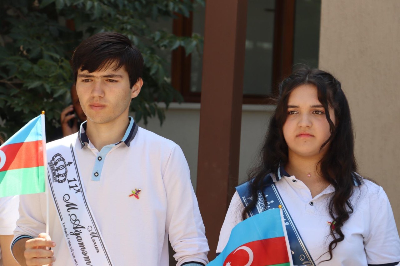 Xankəndidə 37 il əvvəl məzun olanlar üçün "Son zəng" - FOTOLAR