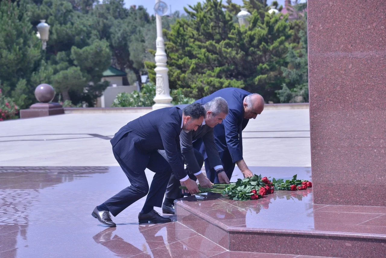 Qaradağda Milli Qurtuluş Günü münasibətilə dəyirmi masa keçirilib 