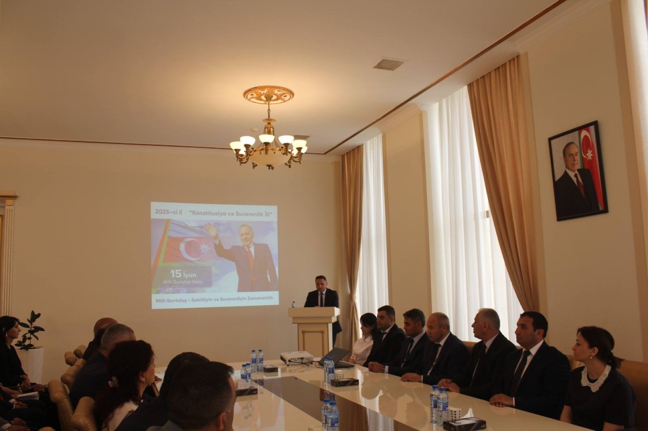 Göygöldə Qurtuluş Günü ilə bağlı dəyirmi masa keçirildi - FOTOLAR