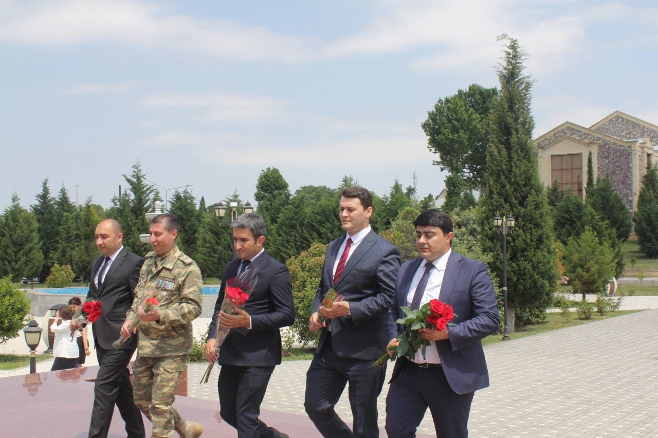 Göygöldə Qurtuluş Günü ilə bağlı dəyirmi masa keçirildi - FOTOLAR