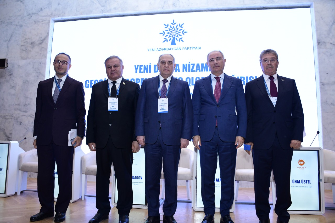 YAP Şuşada beynəlxalq konfrans keçirdi - FOTOLAR