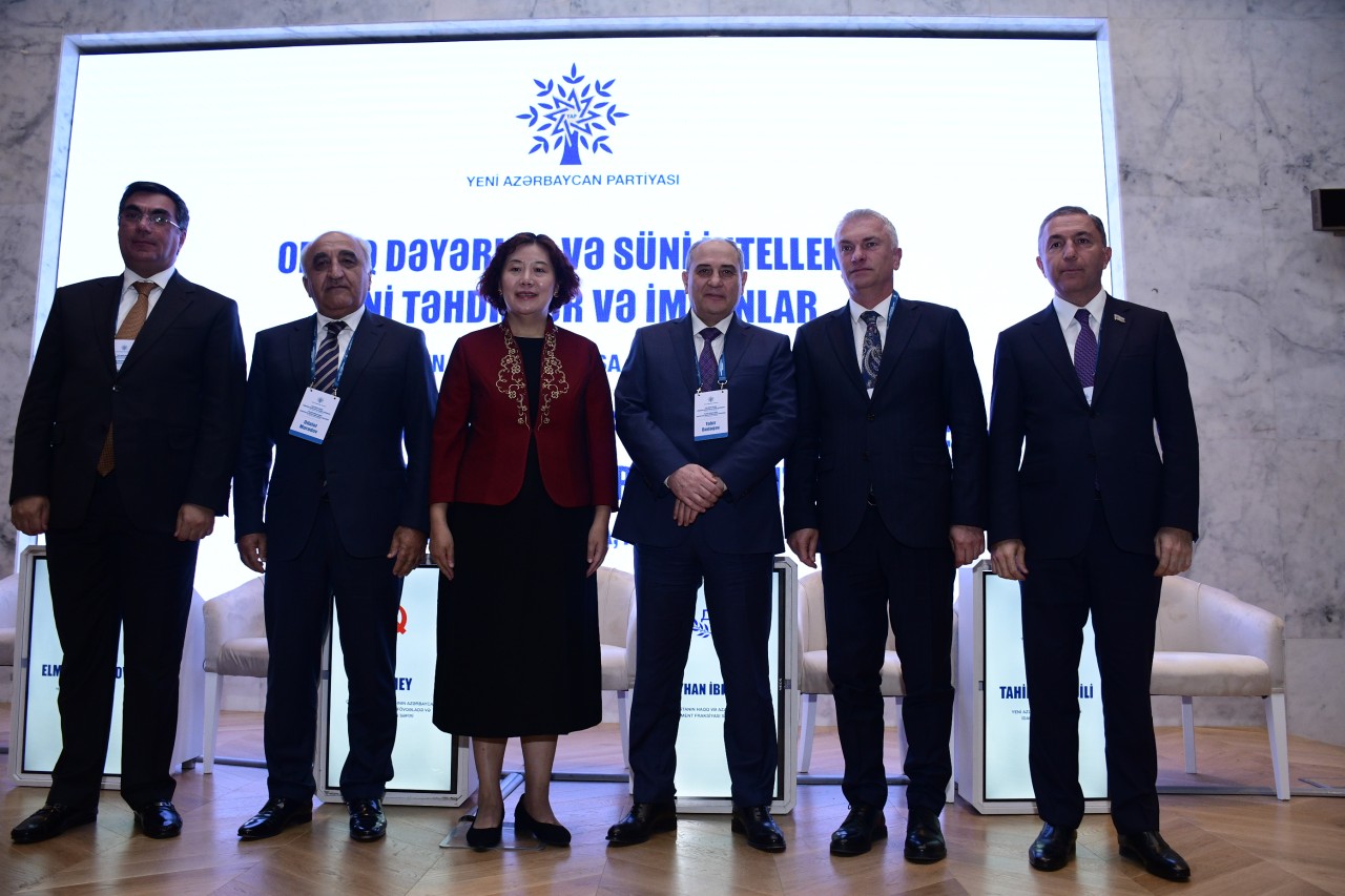 YAP Şuşada beynəlxalq konfrans keçirdi - FOTOLAR