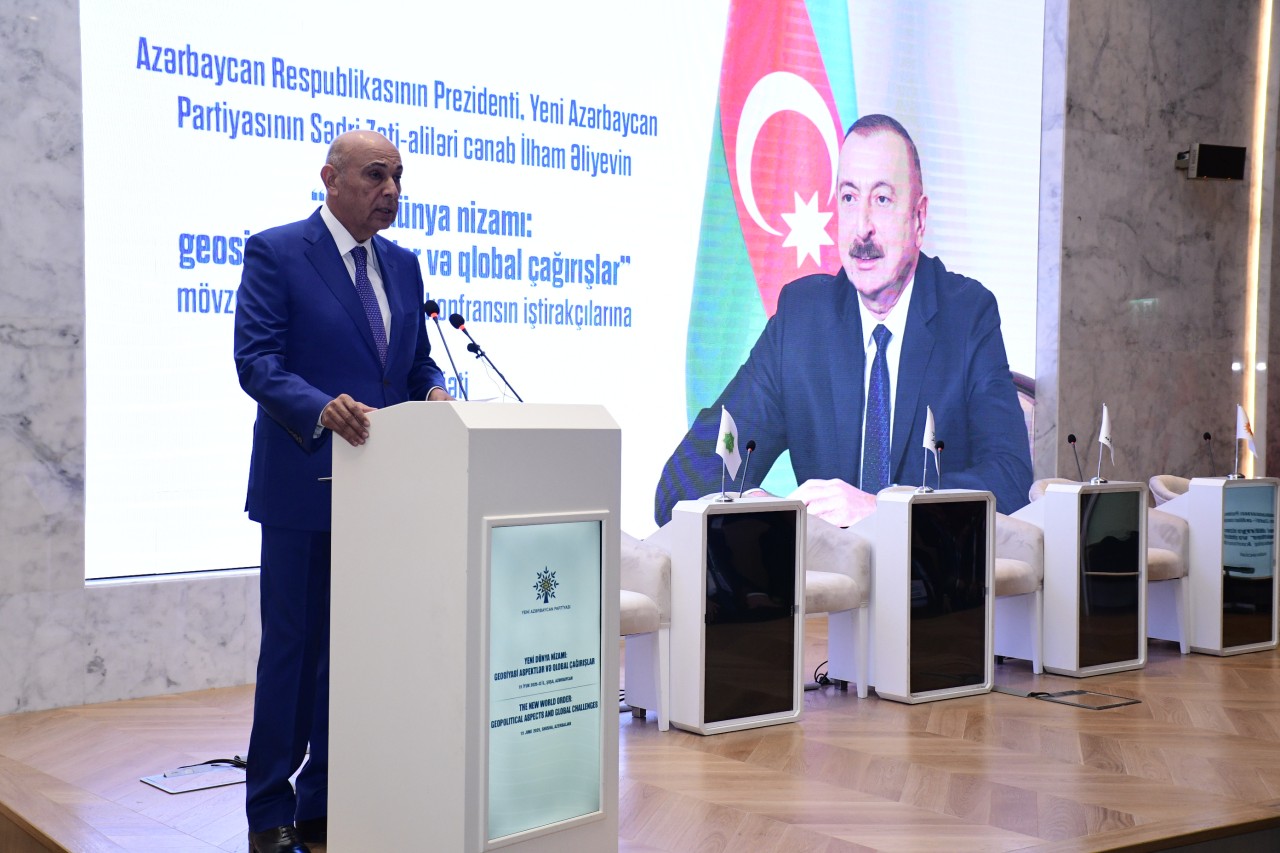 YAP Şuşada beynəlxalq konfrans keçirdi - FOTOLAR