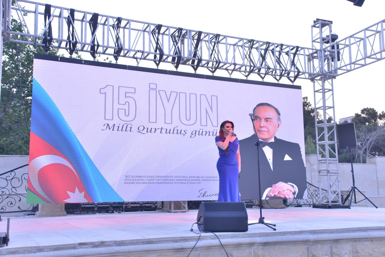 Qaradağda bayram tədbiri keçirilib - FOTOLAR