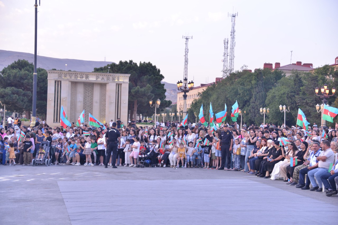 Qaradağda bayram tədbiri keçirilib - FOTOLAR