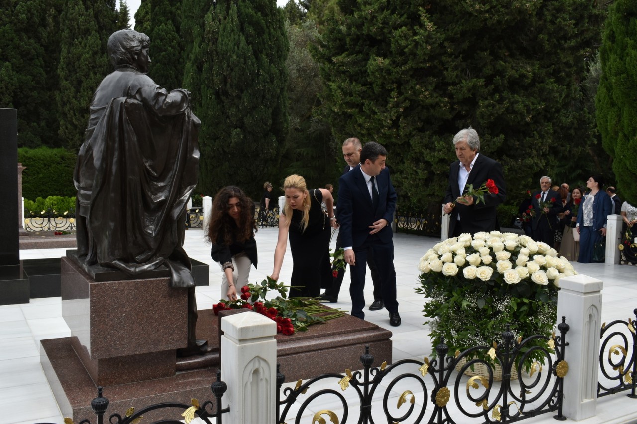 Yasamal rayonunda Tibb İşçilərinin Peşə Bayramı qeyd edilib - FOTOLAR