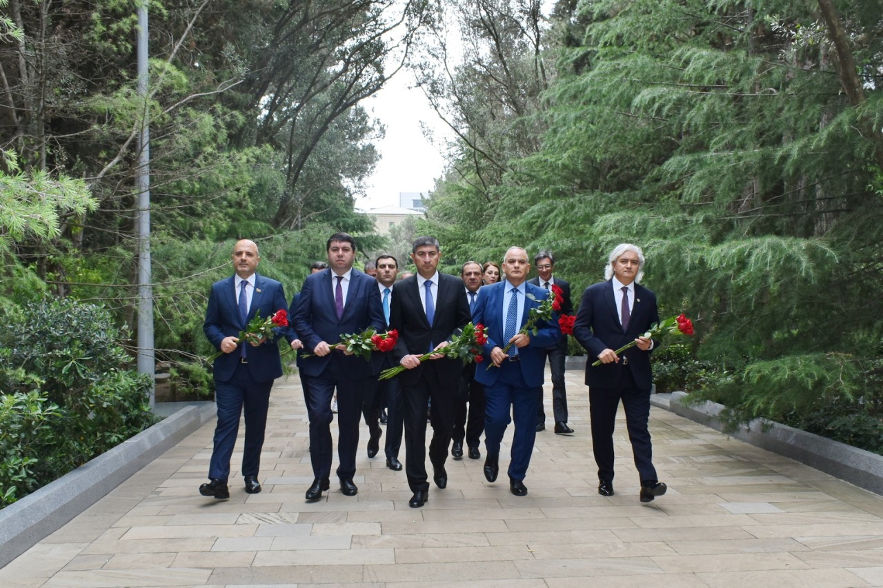 Yasamal rayonunda Tibb İşçilərinin Peşə Bayramı qeyd edilib - FOTOLAR