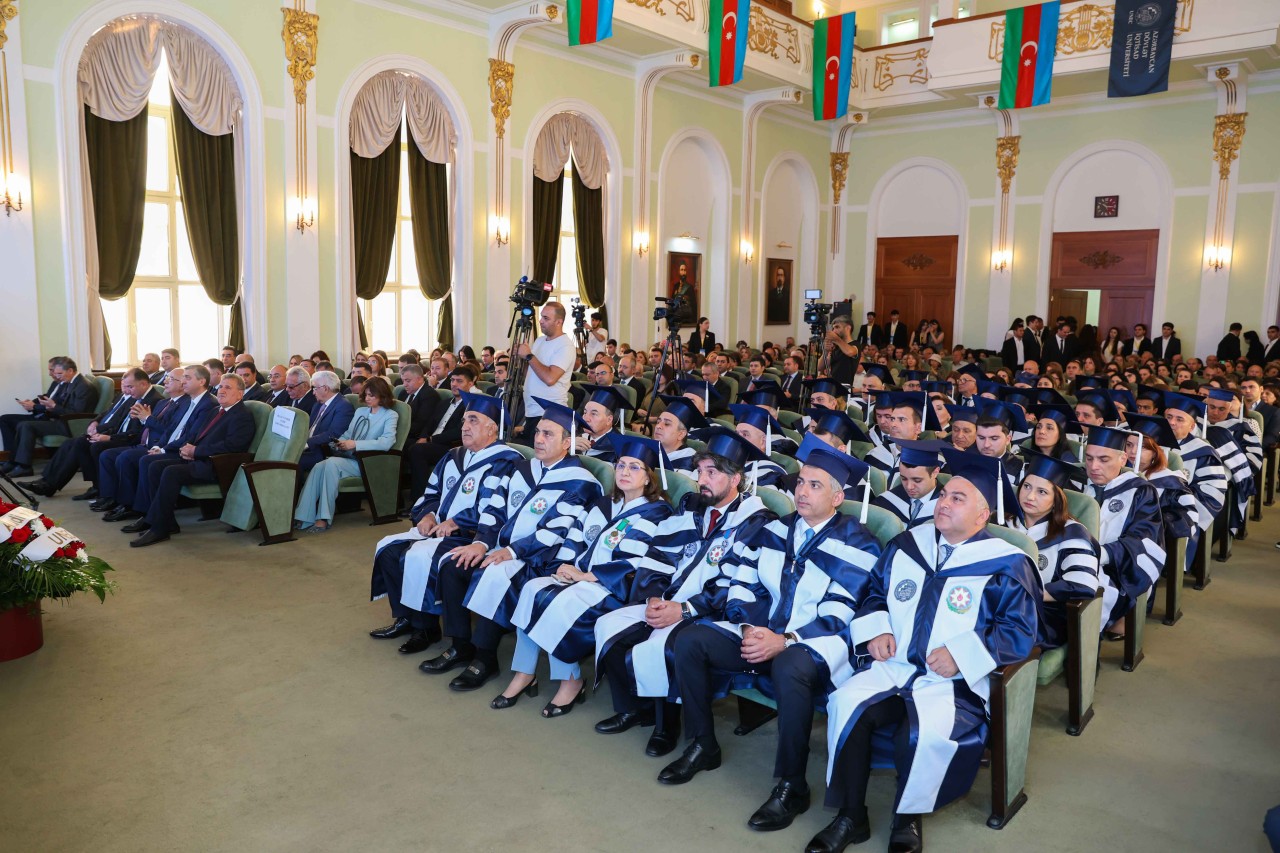 “Sizin verdiyiniz tapşırığı UNEC yerinə yetirdi, cənab Prezident!” - UNEC rektoru (FOTOLAR)
