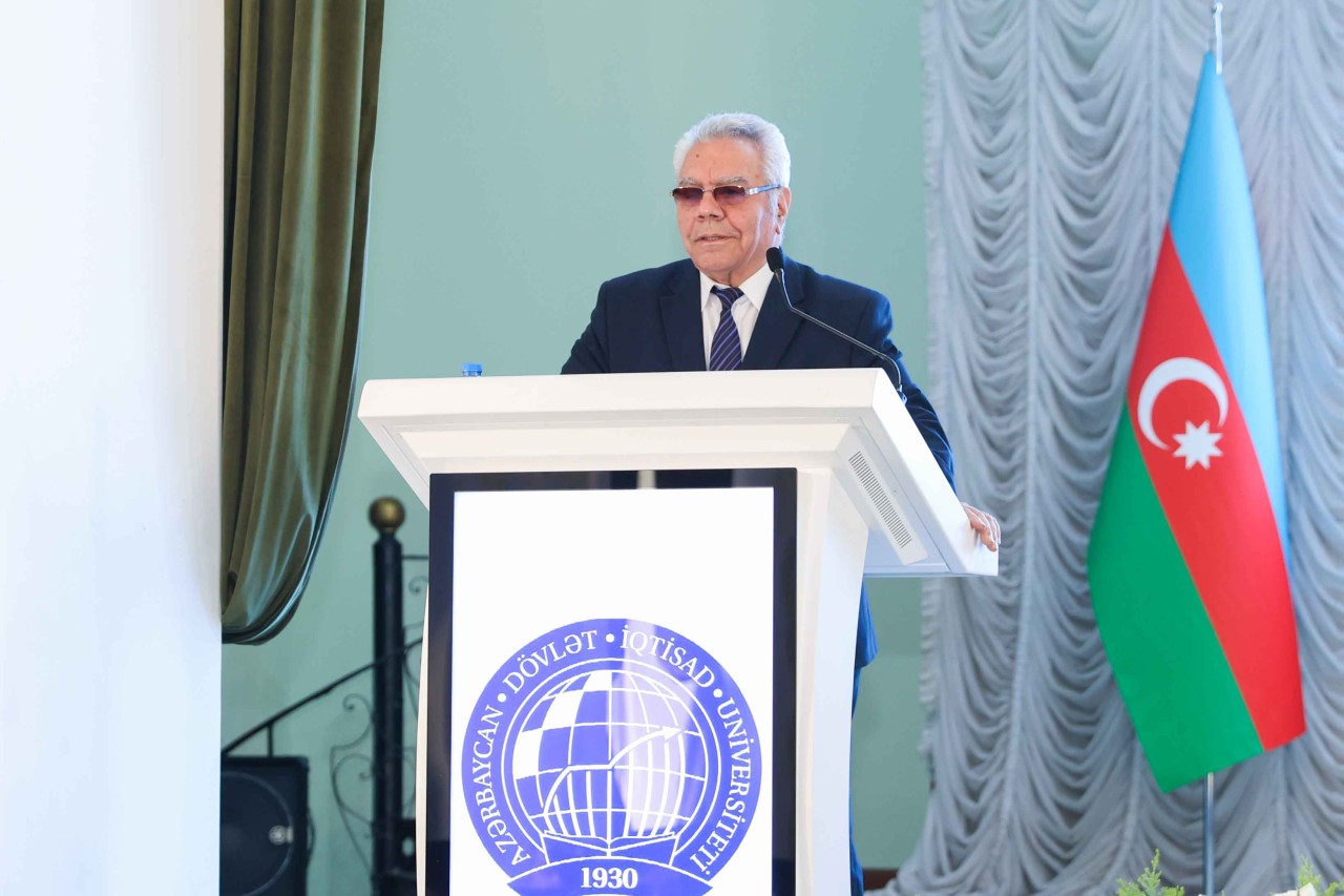 “Sizin verdiyiniz tapşırığı UNEC yerinə yetirdi, cənab Prezident!” - UNEC rektoru (FOTOLAR)