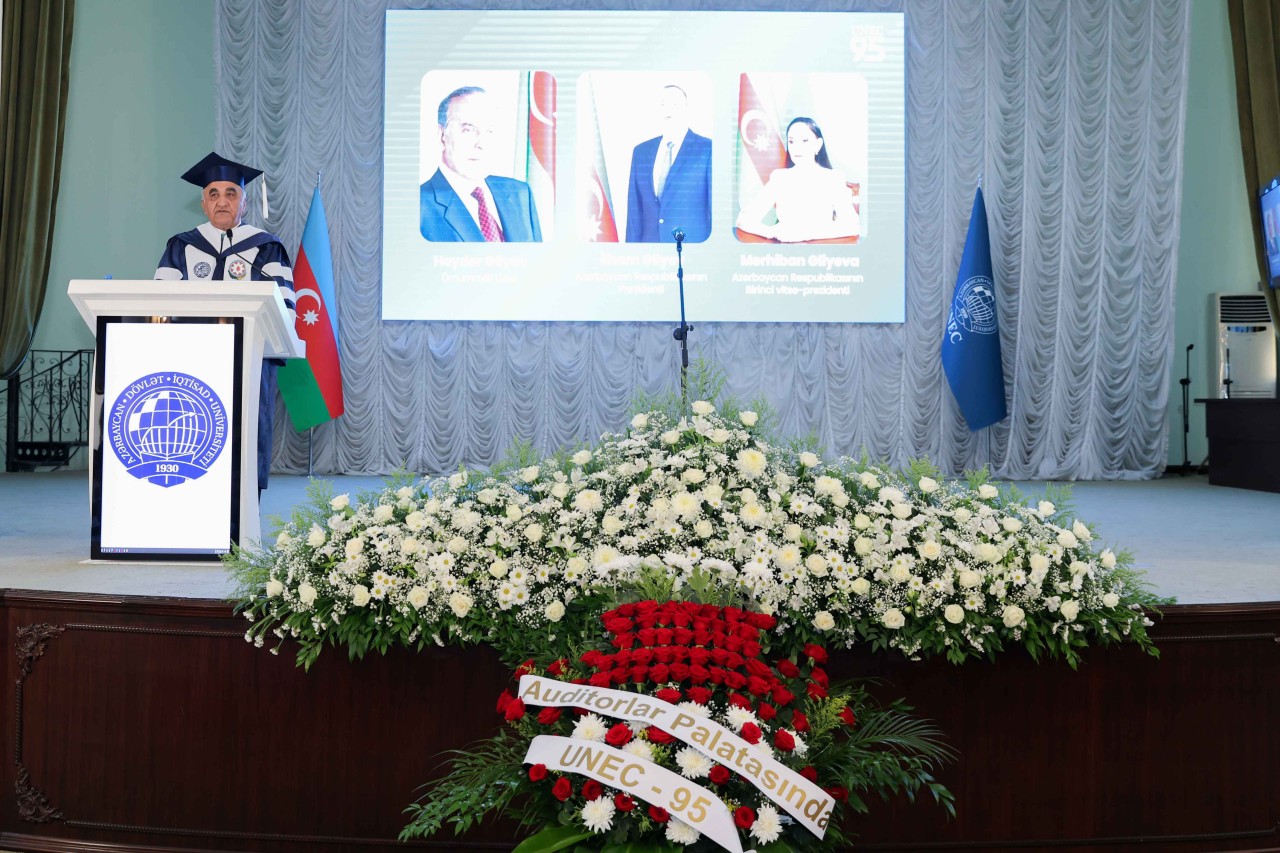 “Sizin verdiyiniz tapşırığı UNEC yerinə yetirdi, cənab Prezident!” - UNEC rektoru (FOTOLAR)