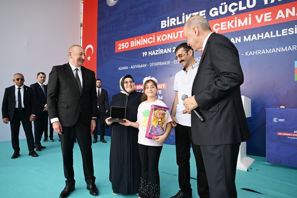 “Azərbaycan” məhəlləsinin açılışında prezidentlərin çıxışının tam mətni - VİDEO (YENİLƏNİB)