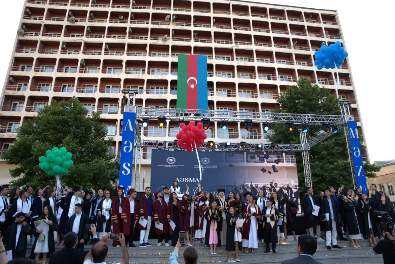 AƏSMA-da “Məzun günü” keçirilib - FOTOLAR