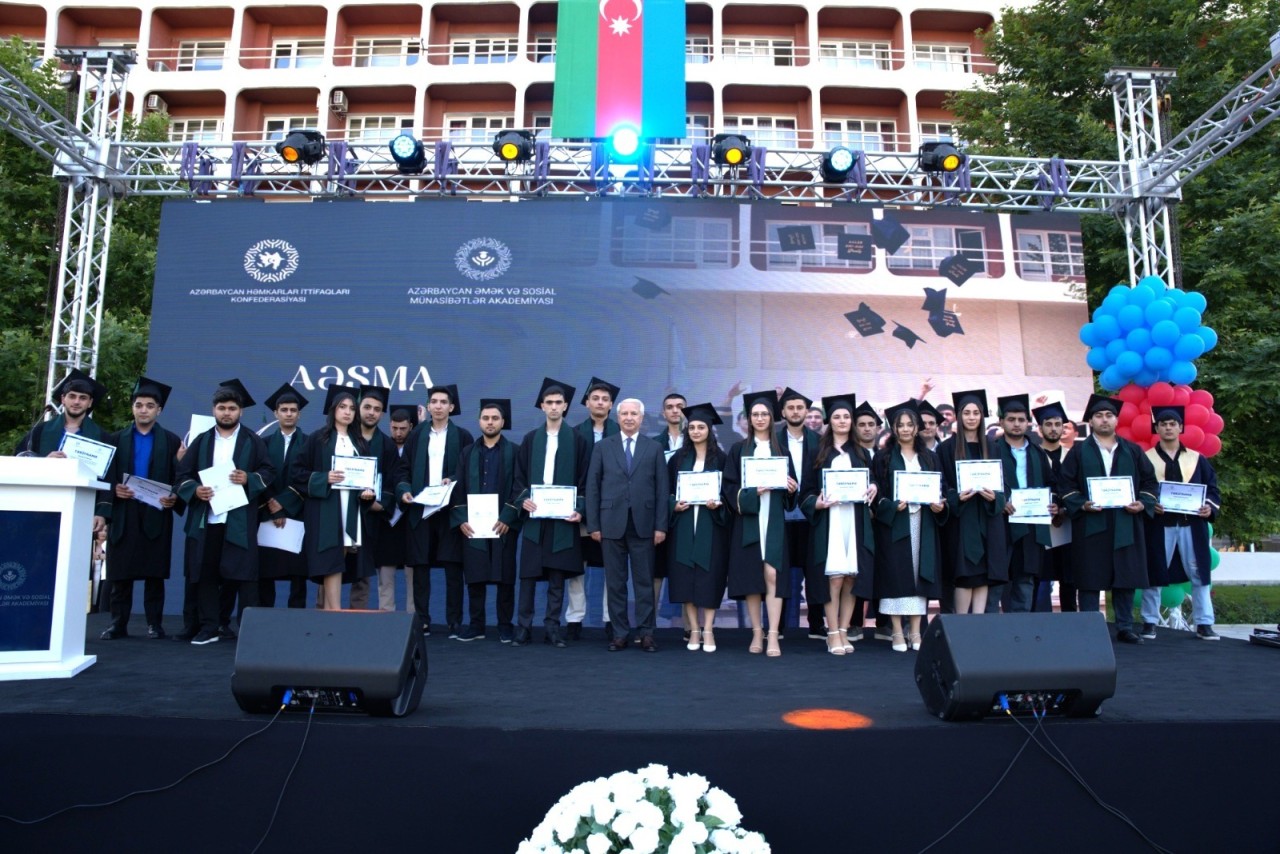 AƏSMA-da “Məzun günü” keçirilib - FOTOLAR