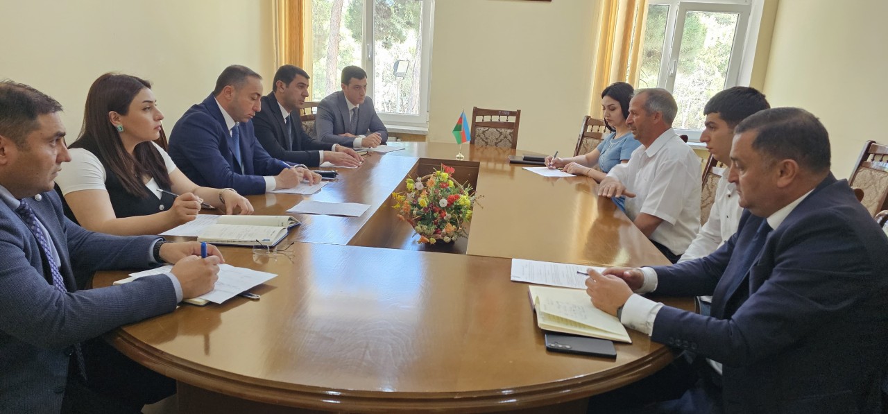 Sumqayıt Bələdiyyəsinin sədri vətəndaşlarla görüşdü - FOTOLAR