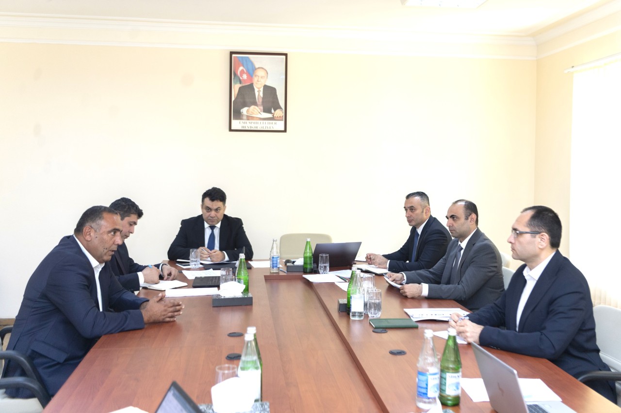 Nazir rayon sakinlərinin müraciətlərini dinlədi - FOTOLAR