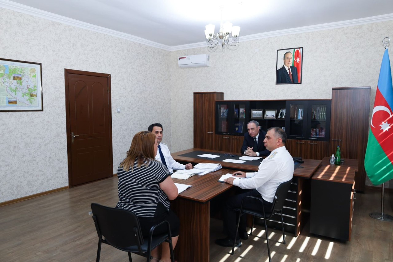 Baş prokuror Gədəbəydə vətəndaşları qəbul etdi - FOTOLAR