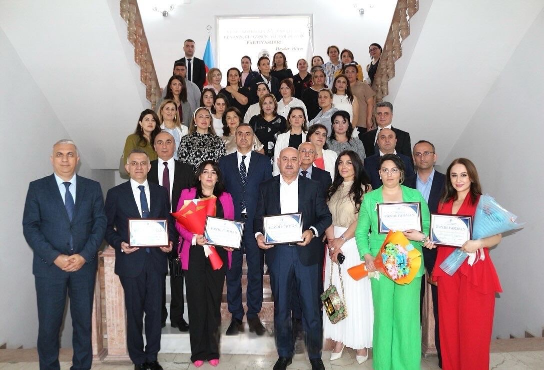 Diaqnoz Tibb Mərkəzinin əməkdaşı Fəxri Fərmanla təltif olundu - FOTOLAR