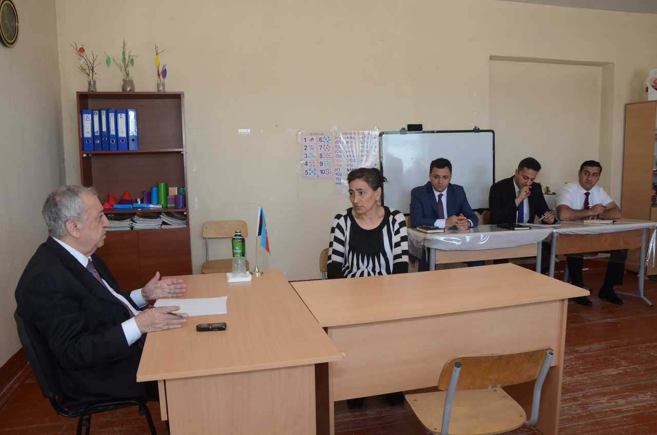 Malik İsaqov vətəndaşların problemlərini yerindəcə həll etdi - FOTOLAR