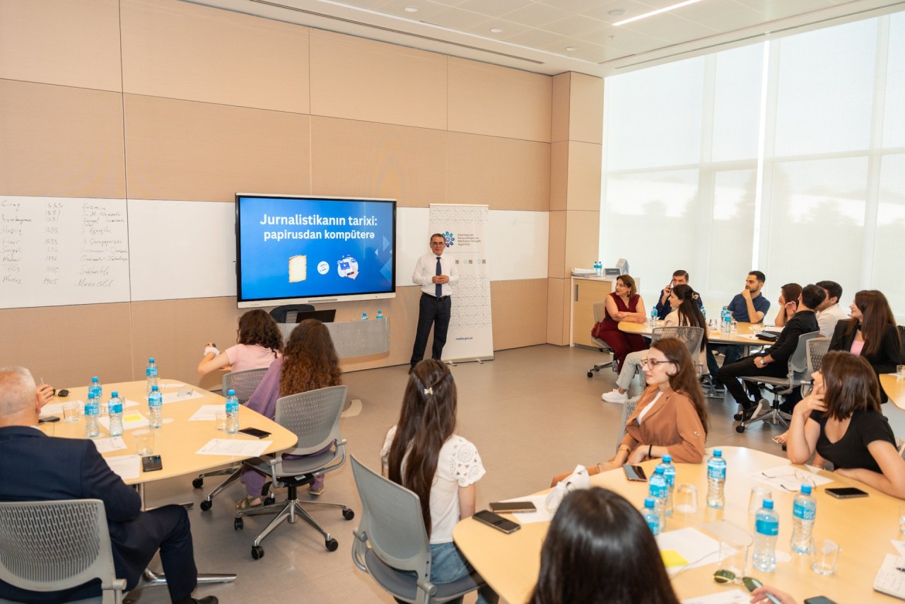 Mətbuatın 150 illiyi ilə əlaqədar seminarlar yekunlaşdı - FOTOLAR