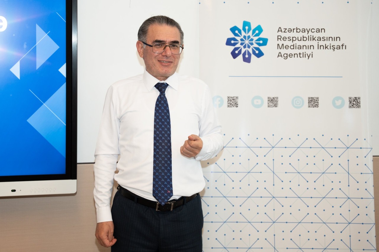 Mətbuatın 150 illiyi ilə əlaqədar seminarlar yekunlaşdı - FOTOLAR