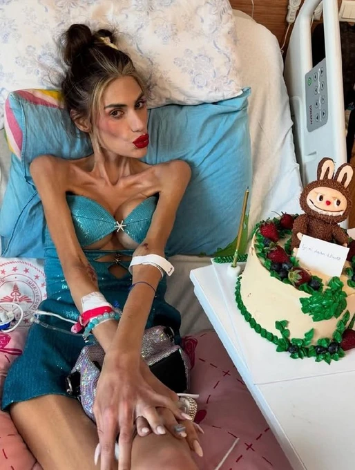 Çəkisi 23 kq-ya düşən Nihal vəfat etdi - FOTOLAR