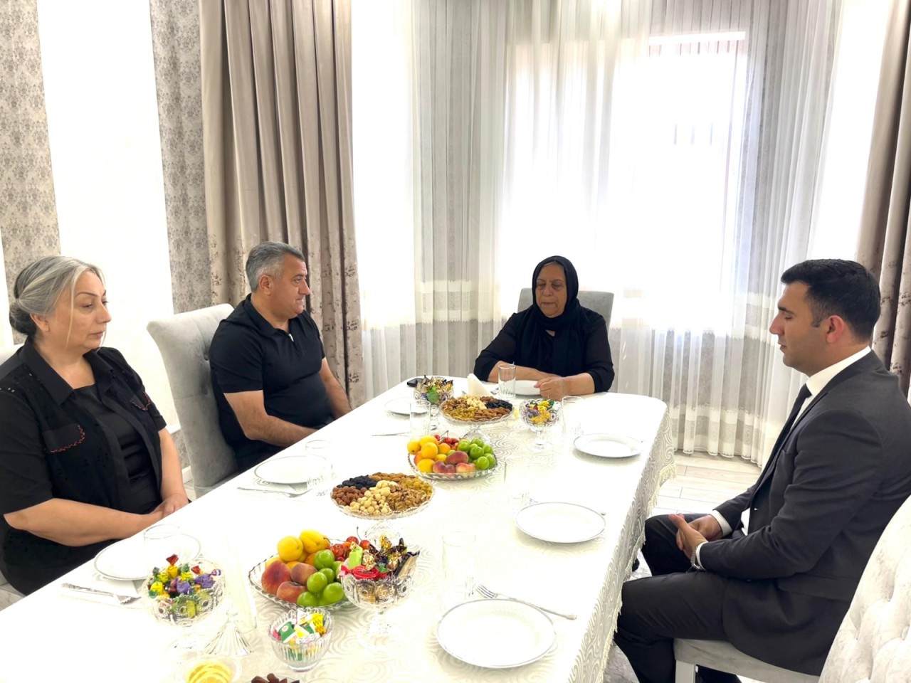 Abşeronda şəhidlərimiz və onların ailə üzvləri növbəti dəfə ziyarət olunub - FOTOLAR