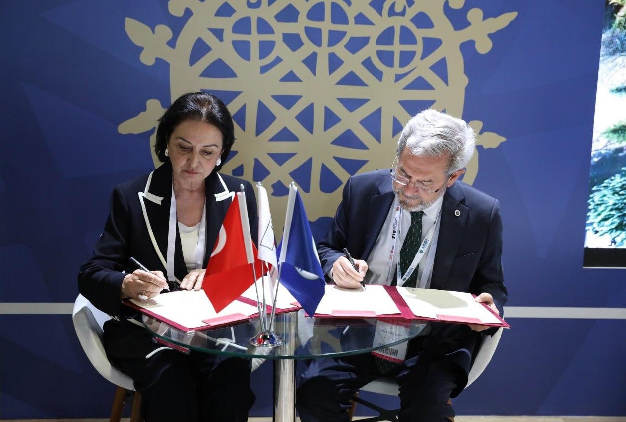 AzMİU “Qlobal Dayanıqlı İnkişaf Konqresi”ndə fəal iştirak edib - FOTO