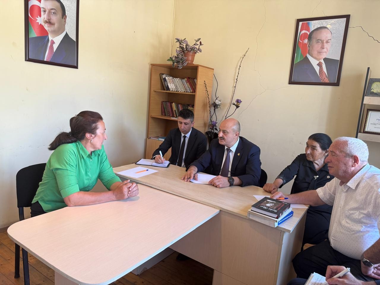 Asif Əsgərov şəhid ailəsini ziyarət edib, vətəndaşlarla görüşdü - FOTOLAR