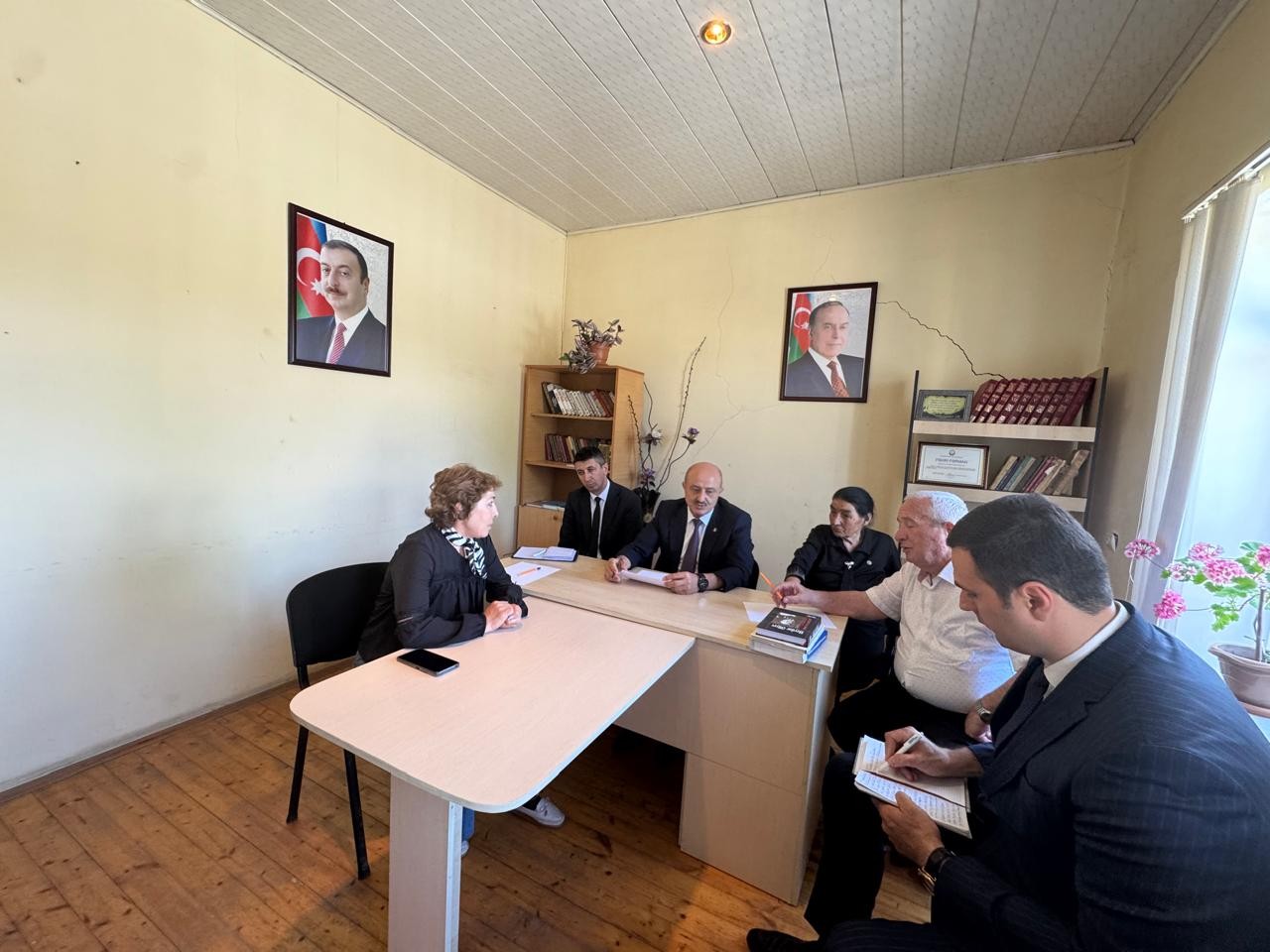 Asif Əsgərov şəhid ailəsini ziyarət edib, vətəndaşlarla görüşdü - FOTOLAR