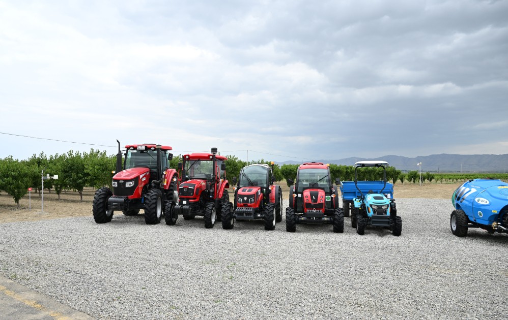 İlham Əliyev Yevlaxda aqroparkın açılışını etdi - FOTOLAR (YENİLƏNİB)