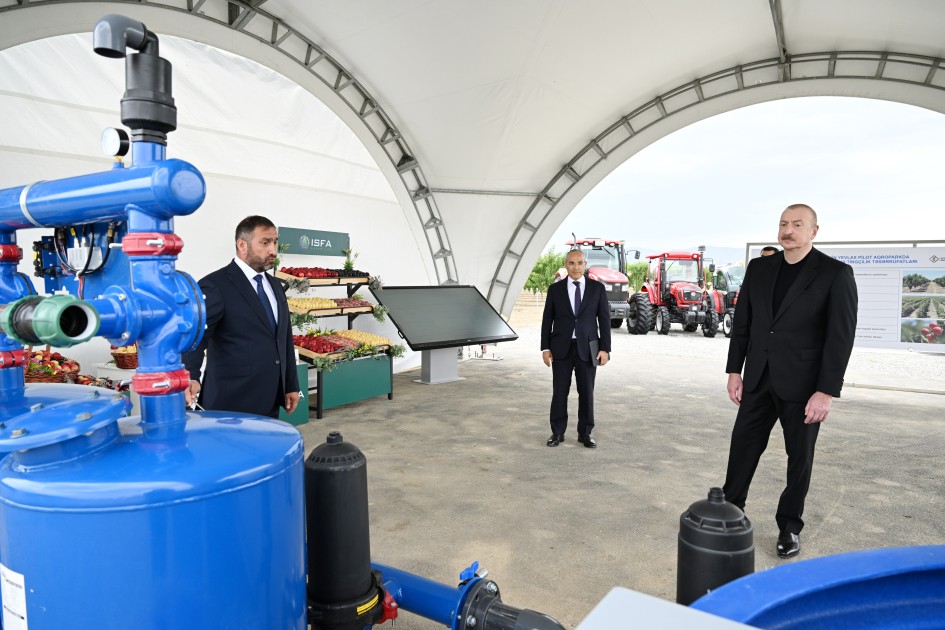 İlham Əliyev Yevlaxda aqroparkın açılışını etdi - FOTOLAR (YENİLƏNİB)