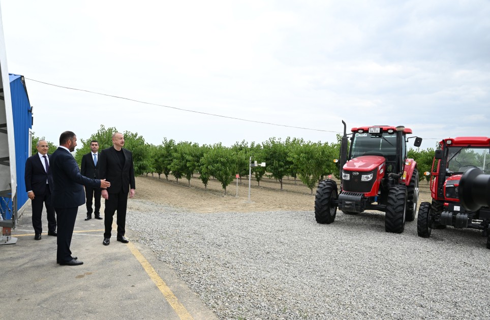 İlham Əliyev Yevlaxda aqroparkın açılışını etdi - FOTOLAR (YENİLƏNİB)