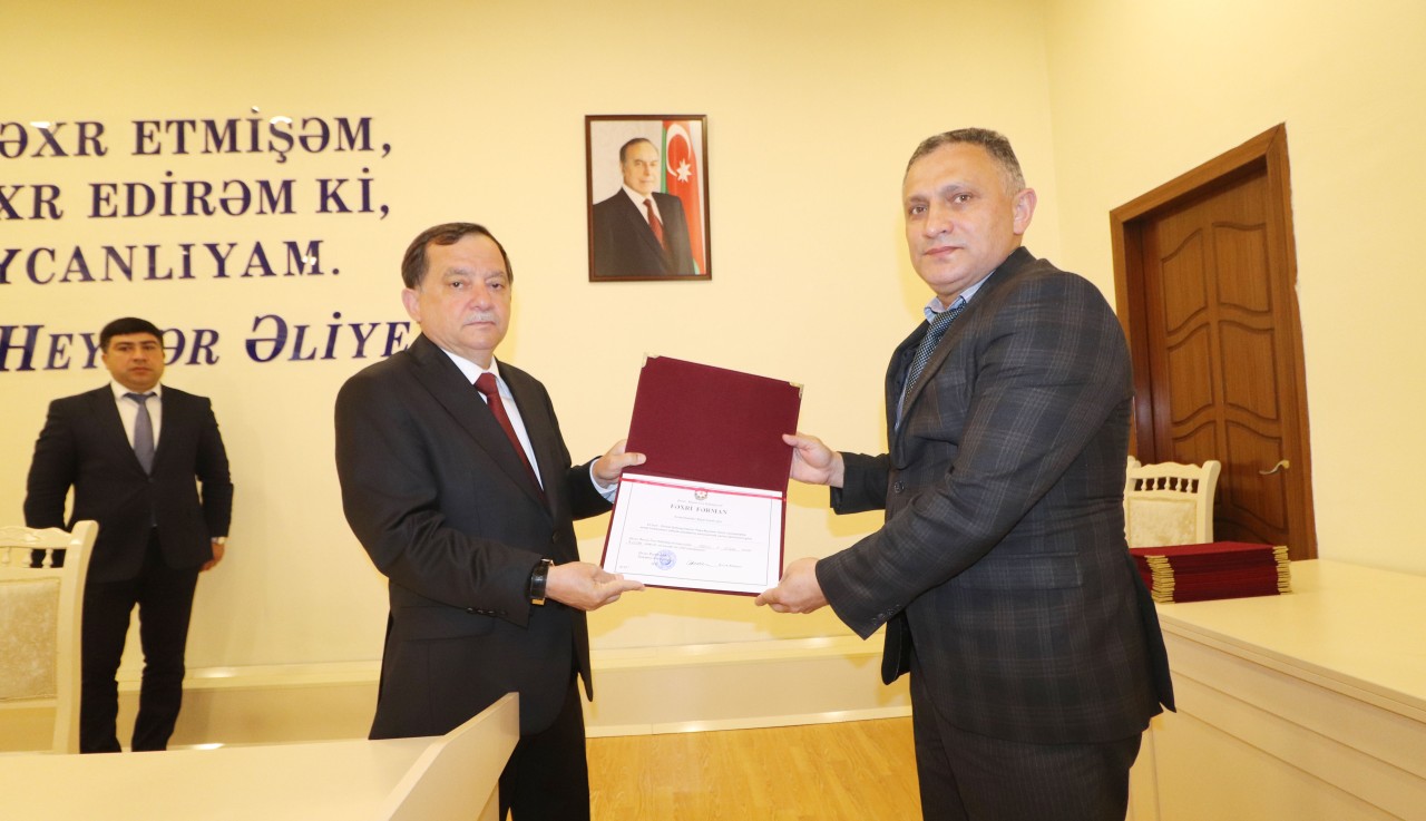 Rəcəb Babaşov bir qrup dövlət qulluqçusunu təltif etdi - FOTOLAR