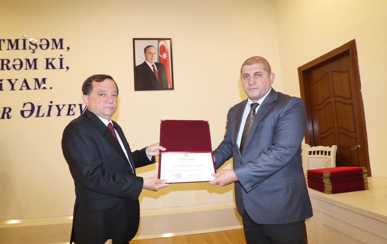 Rəcəb Babaşov bir qrup dövlət qulluqçusunu təltif etdi - FOTOLAR