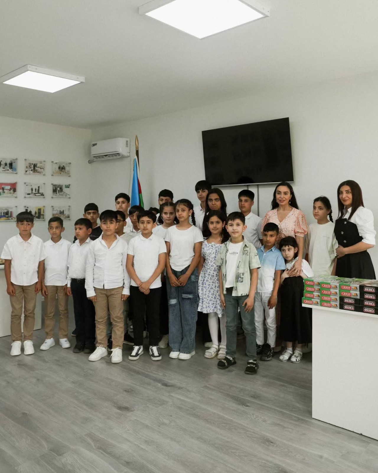 Leyla və Arzu Əliyevalar “Gənc arıçı” layihəsinin iştirakçısı ilə görüşdülər - FOTOLAR