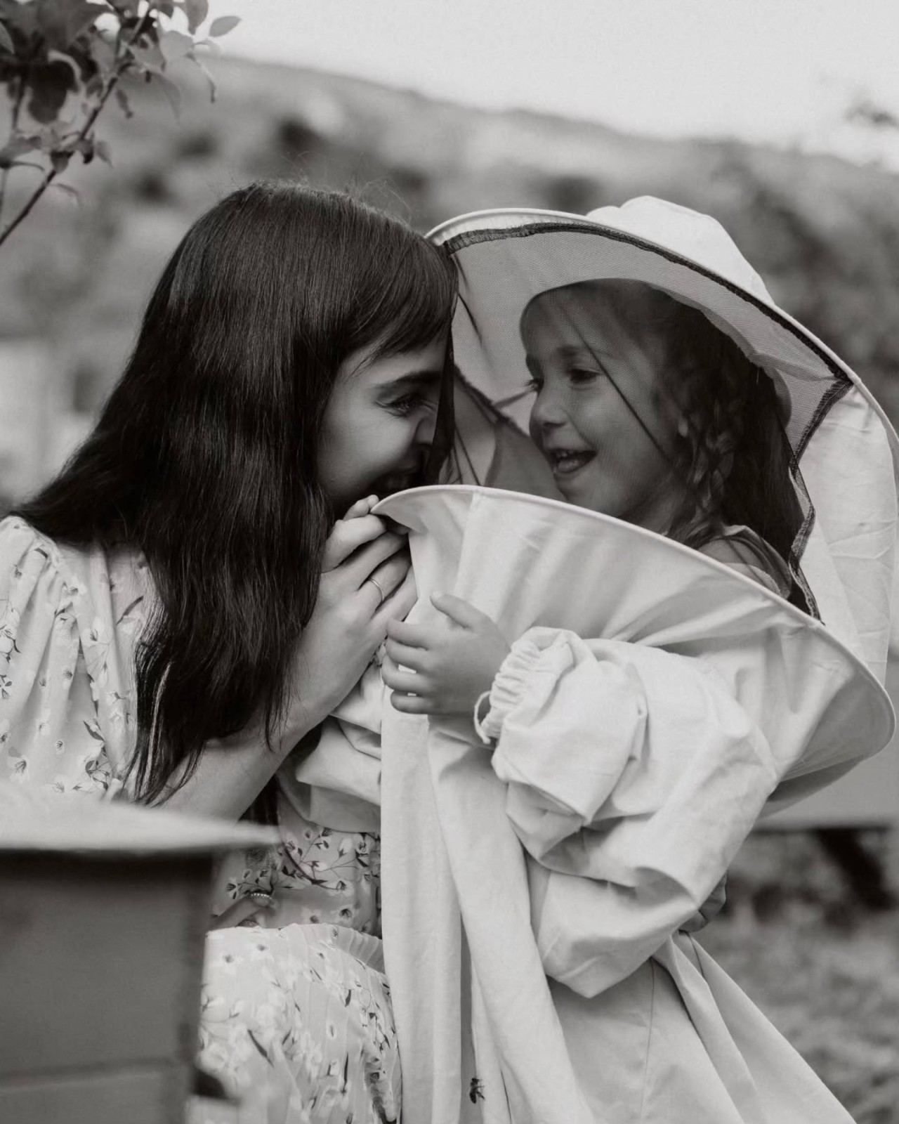 Leyla və Arzu Əliyevalar “Gənc arıçı” layihəsinin iştirakçısı ilə görüşdülər - FOTOLAR