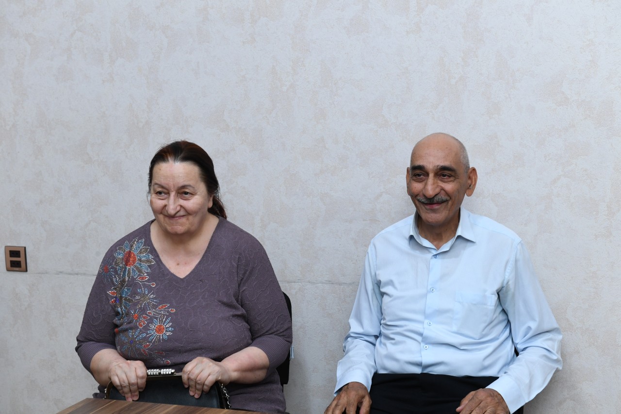 Rövşən Rzayev vətəndaşların müraciətlərini dinlədi - FOTOLAR