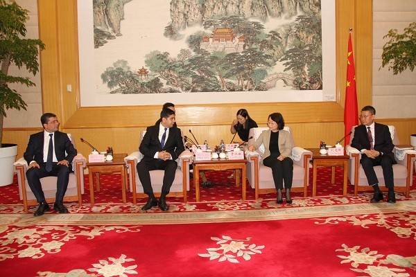 Azərbaycanla Çin radio və televiziya sahəsində əməkdaşlıq edəcək - FOTOLAR
