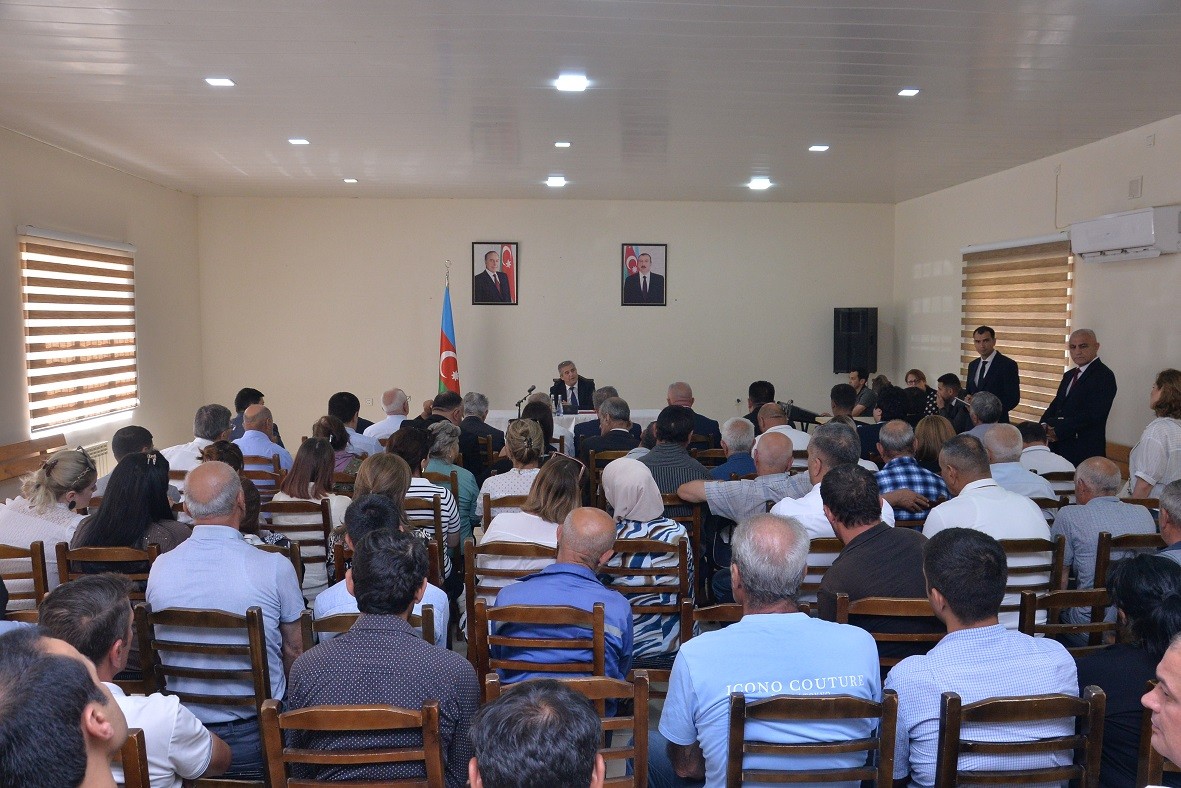 Süleyman Mikayılov vətəndaşların müraciətlərini dinlədi - FOTOLAR